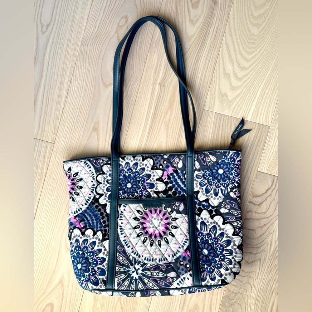 Vera Bradley Trimmed Vera Tote in the retired Mimosa Medallion pattern